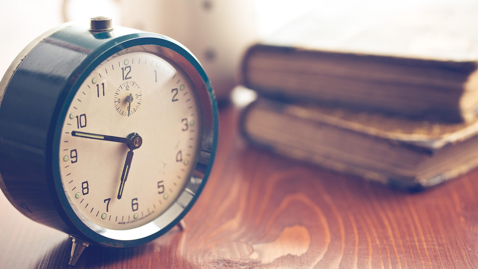 「1時間弱」は1時間以下！意外と勘違いされている日本語まとめ